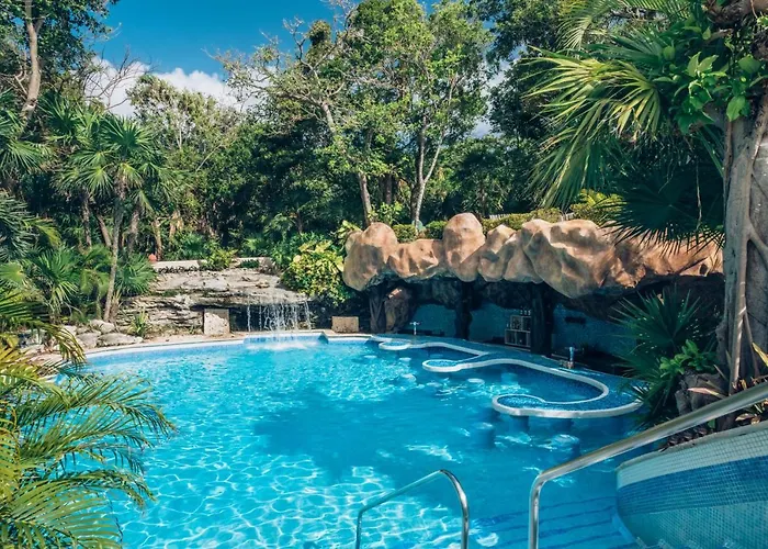 Station touristique Iberostar Waves Tucan