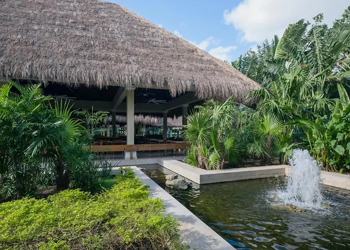 Station touristique Iberostar Waves Tucan 5*