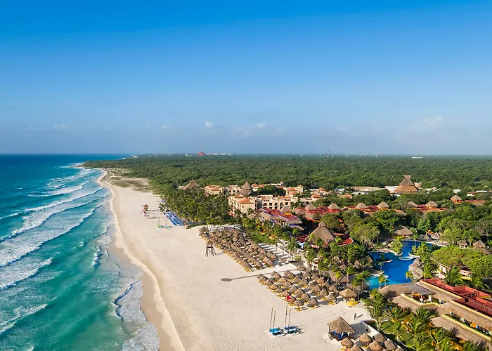 Station touristique Iberostar Waves Tucan