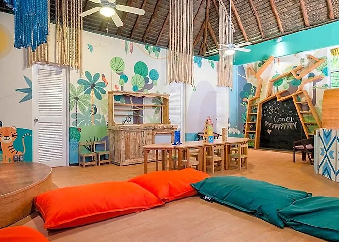Station touristique Iberostar Waves Tucan